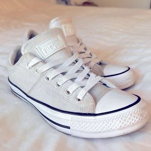 CONVERSE | Madison Low Top | Size 7